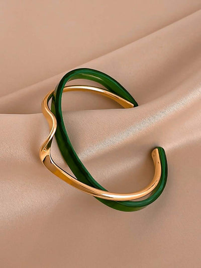 Andkiss Gilded Silhouette Cuff