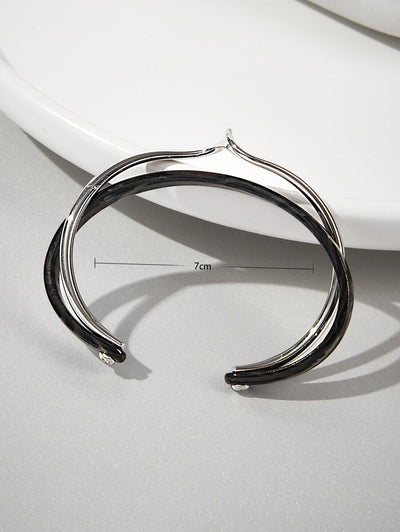 Andkiss Gilded Silhouette Cuff