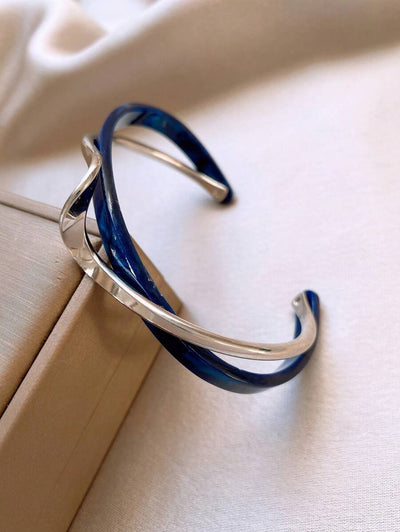 Andkiss Gilded Silhouette Cuff