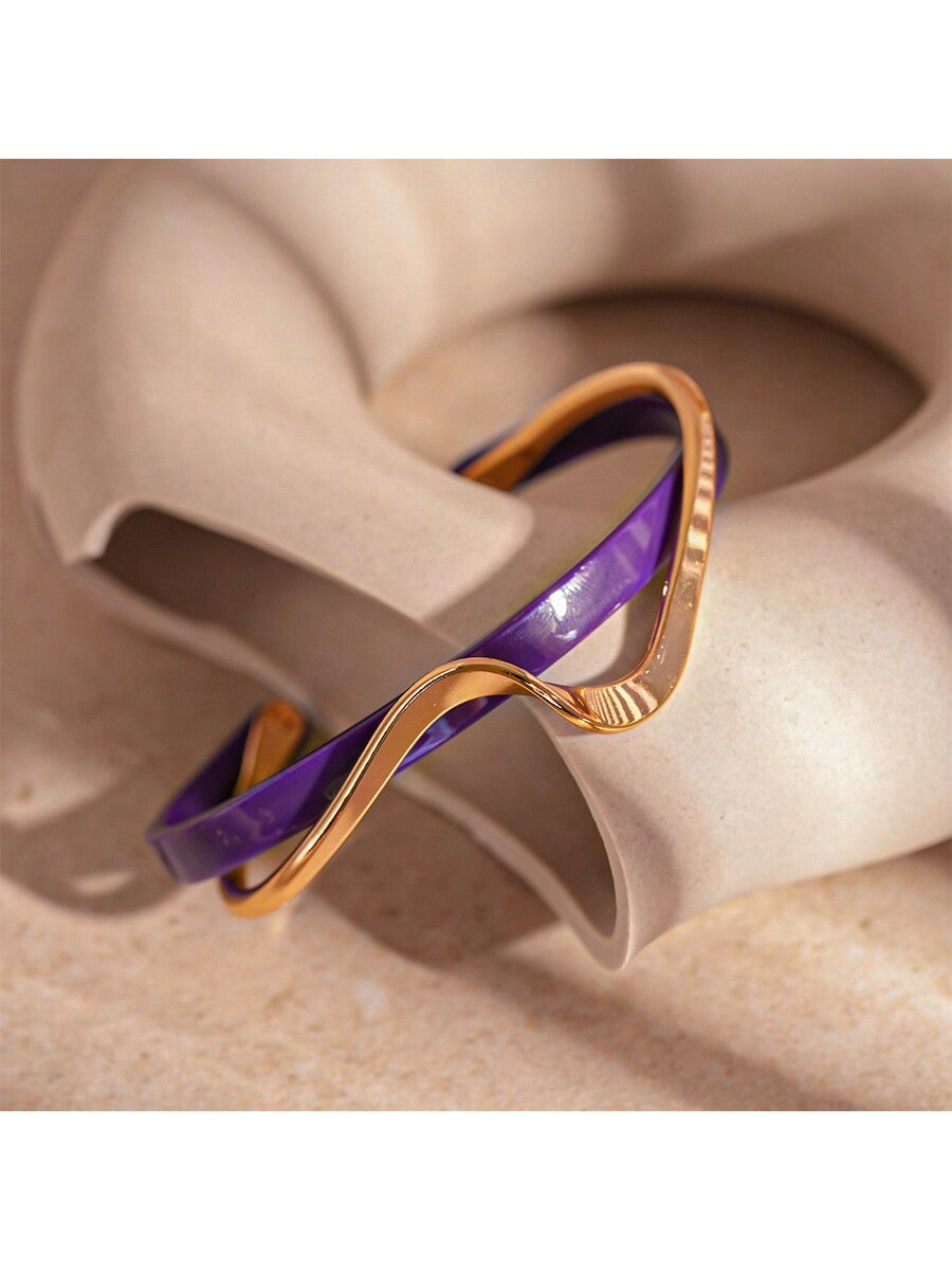 Andkiss Gilded Silhouette Cuff