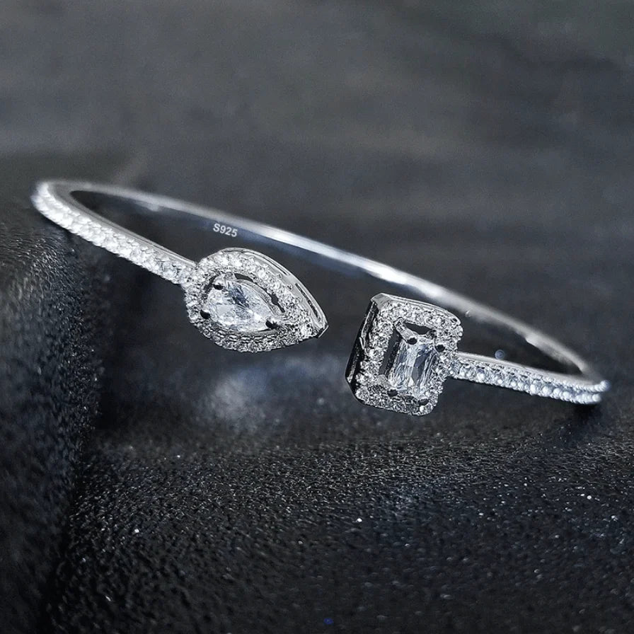 The Cassandra Pear Bracelet