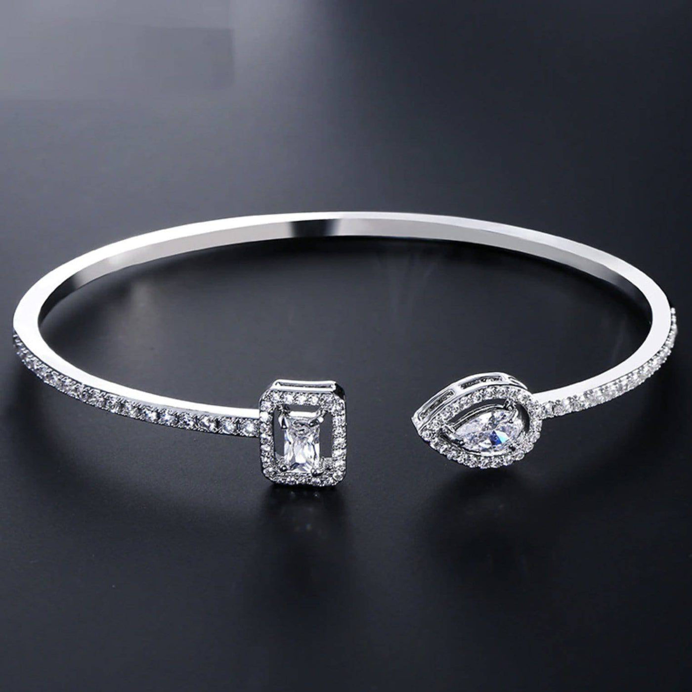 The Cassandra Pear Bracelet