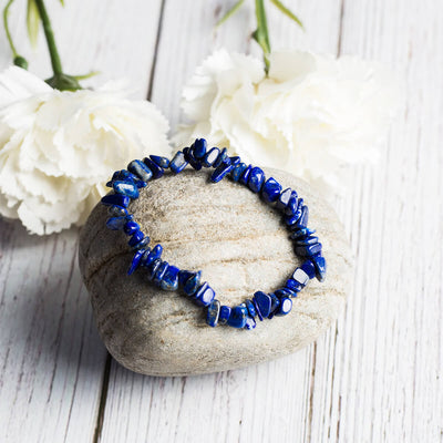 NATURAL CRYSTAL CHIP BRACELET (ADJUSTABLE)