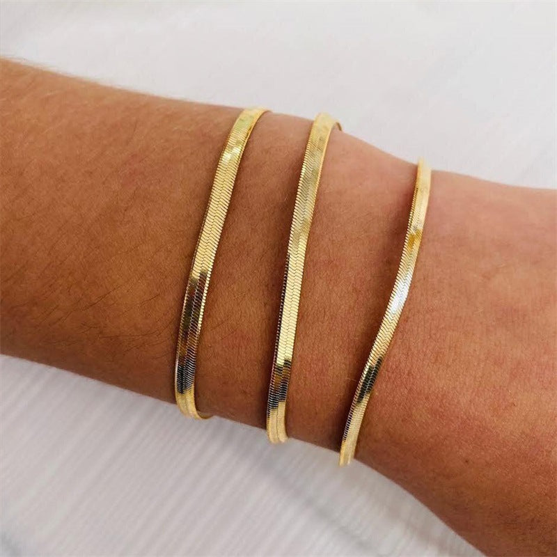 Stella Herringbone Chain Bracelet
