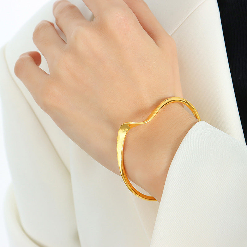 Iris Golden Bangle