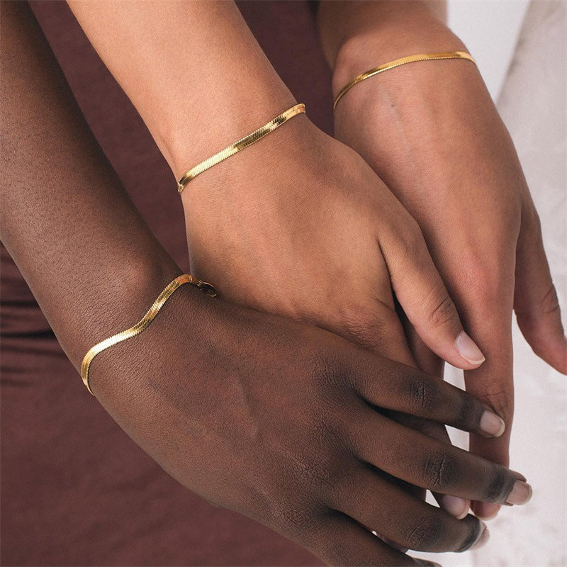 Stella Herringbone Chain Bracelet