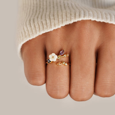 White Flower Gold Blossom Rings