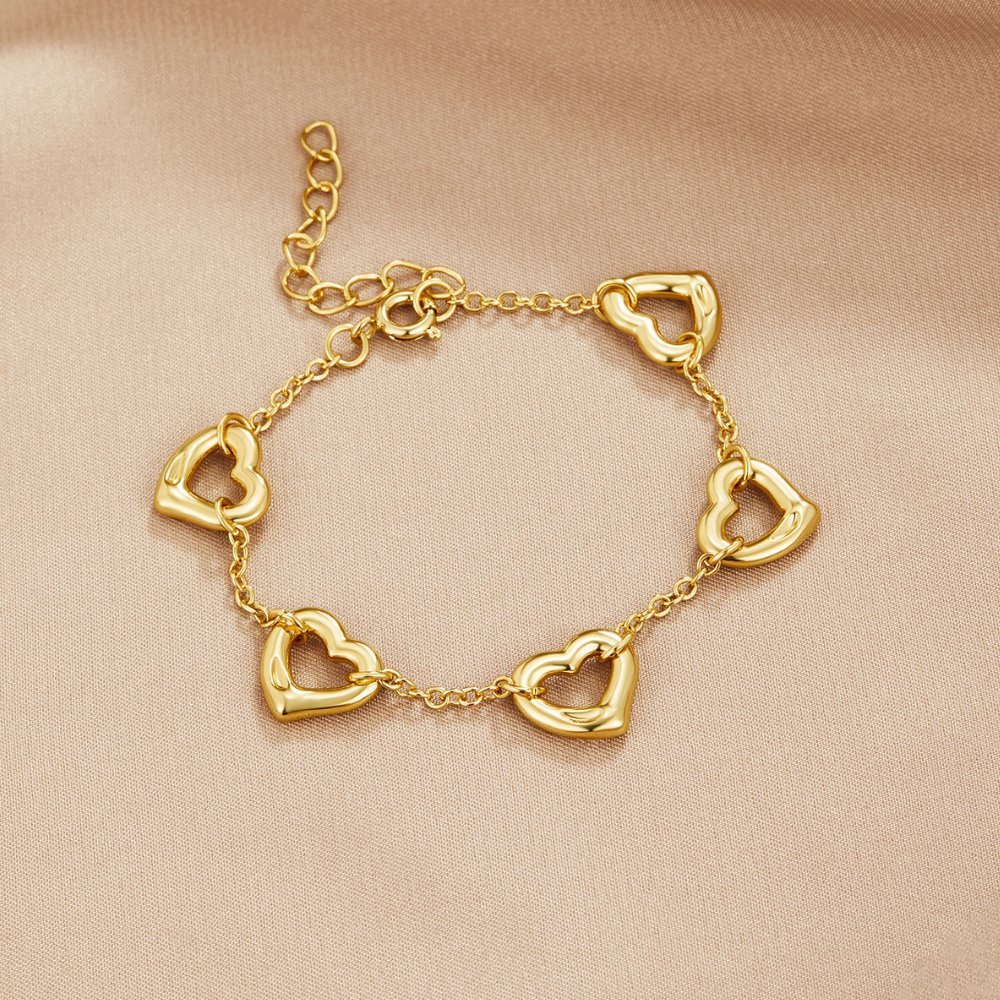 String of Hearts' Bracelet